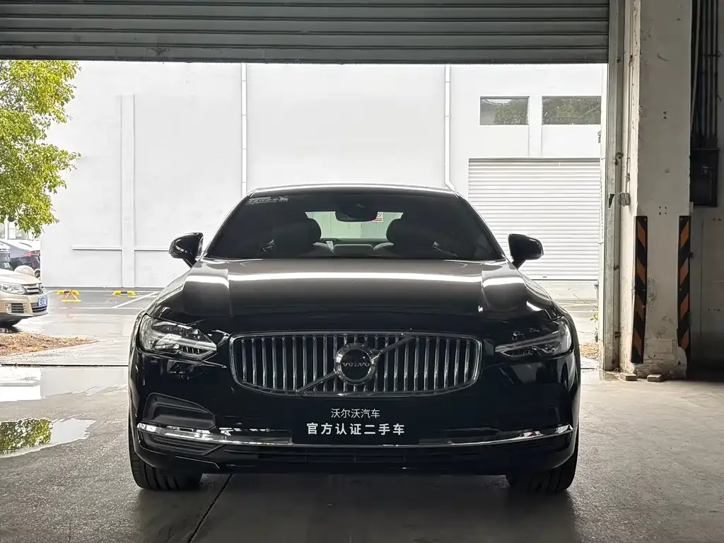 Volvo S90 2025 из CN, фото 2