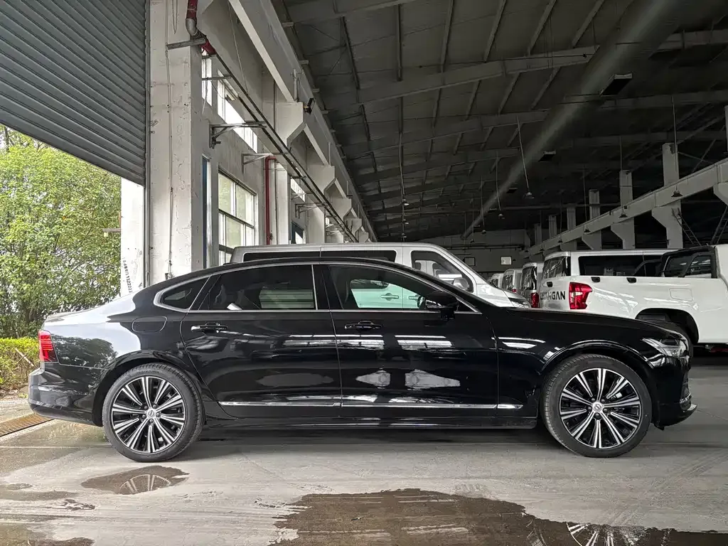 Volvo S90 2025 из CN, фото 10