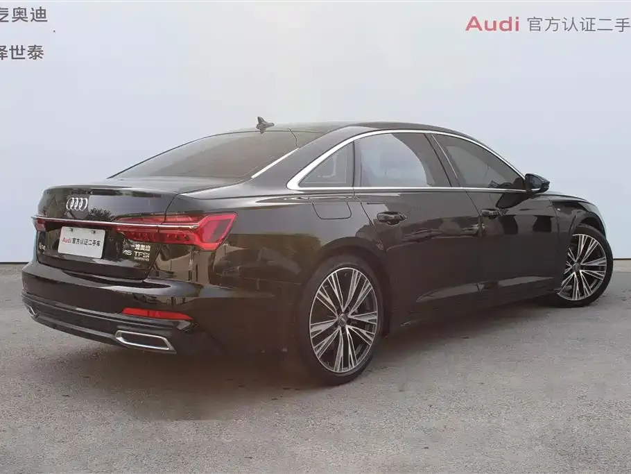 Audi A6L — фото 5