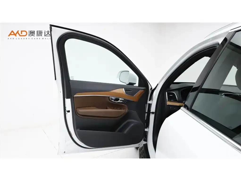 Volvo XC90 2021 из CN, фото 3