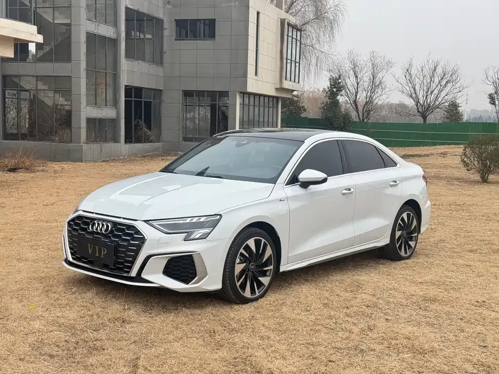 Audi A3 2024 из CN, фото 1