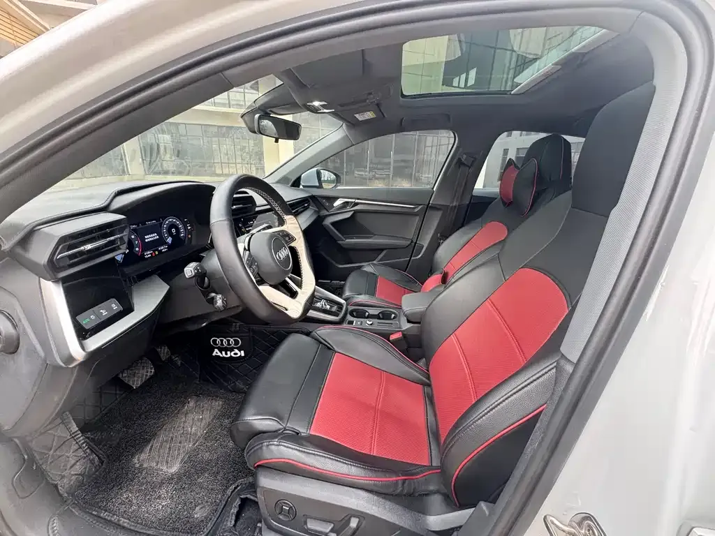 Audi A3 2024 из CN, фото 6
