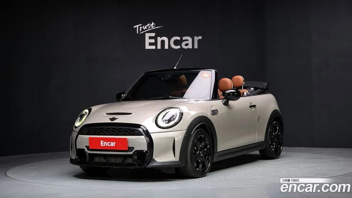 Mini Cooper Convertible — фото 1