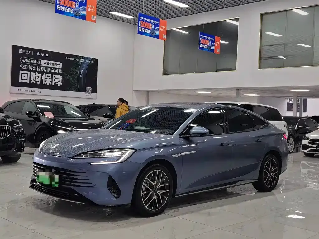 BYD Seal 07 DM-i 2025 из CN, фото 1