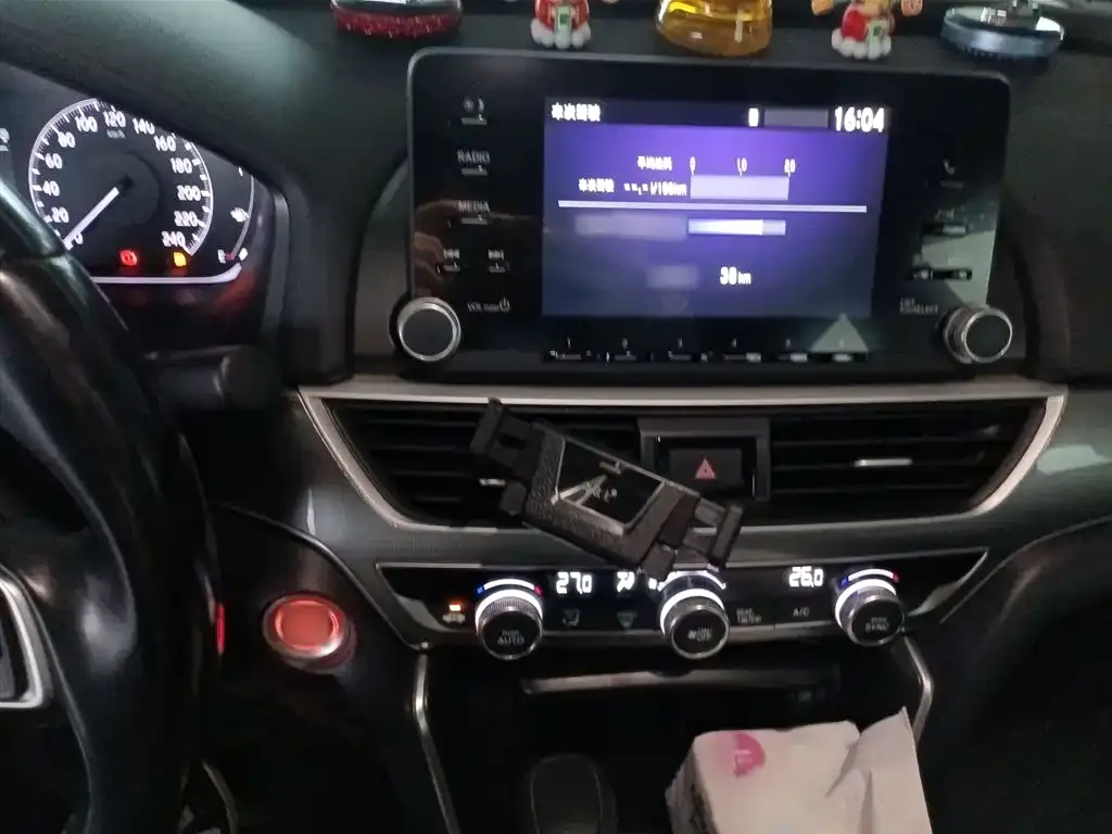 Honda Accord — фото 10