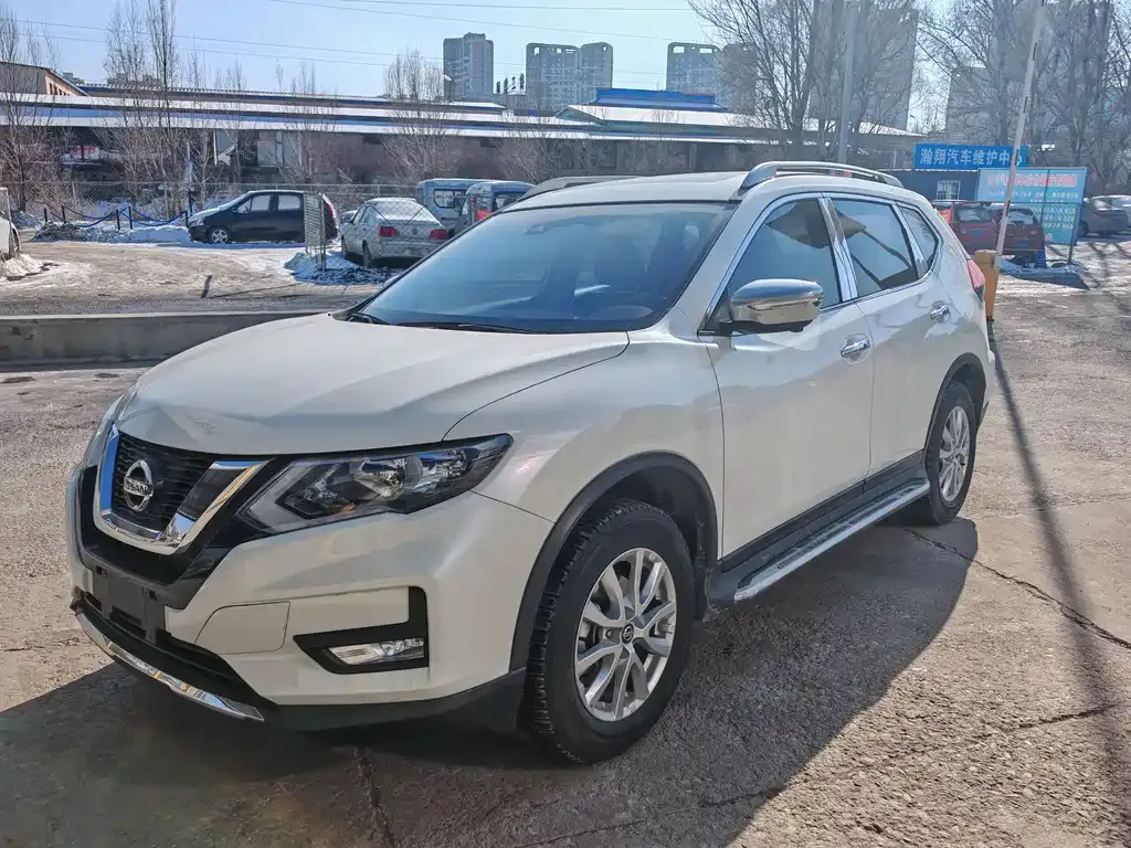 Nissan X-Trail 2022 из CN, фото 1