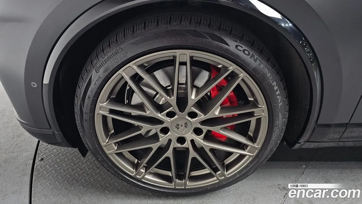Porsche Macan 2025 из KR, фото 10