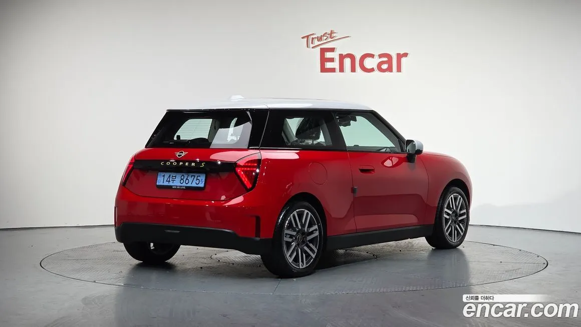 Mini Cooper 2024 из KR, фото 10