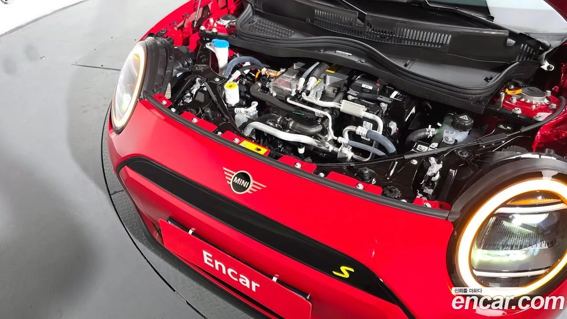 Mini Cooper 2024 из KR, фото 8