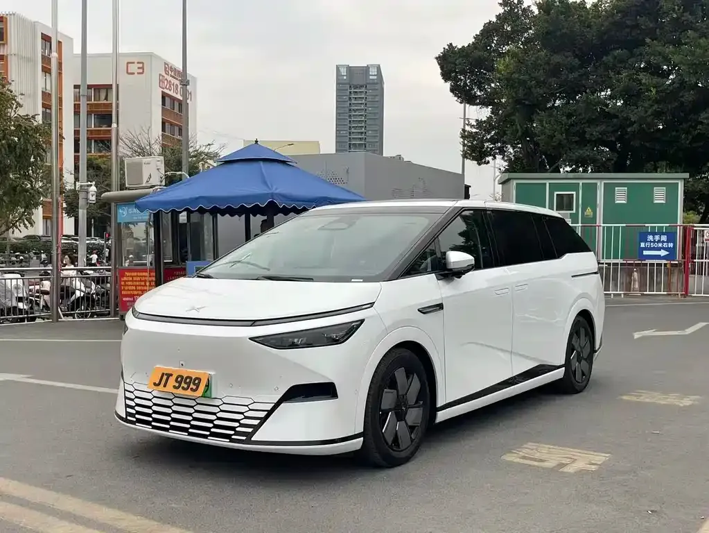 XPeng X9 2024 из CN, фото 1