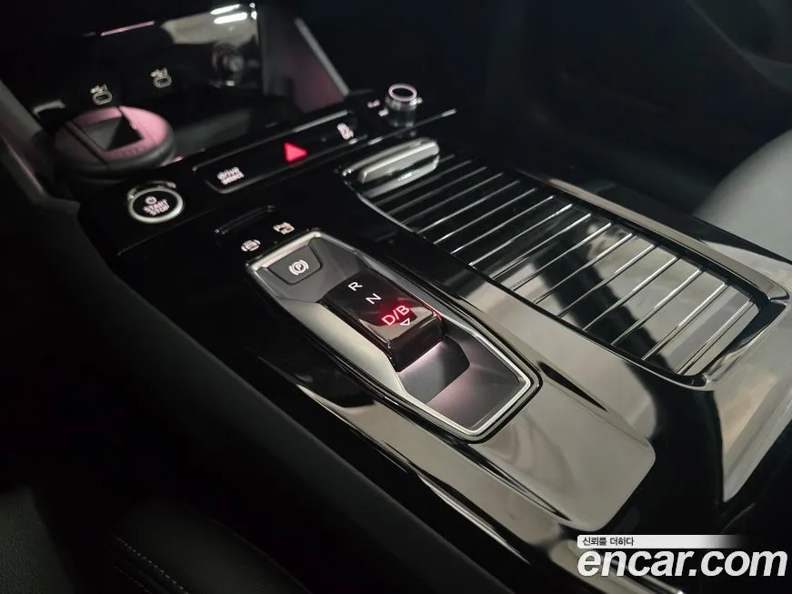 Audi Q6 e-tron 2025 из KR, фото 10