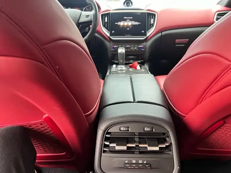 Maserati Ghibli 2022 из CN, фото 6