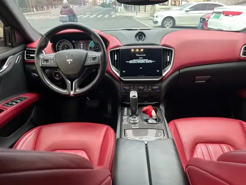 Maserati Ghibli 2022 из CN, фото 8