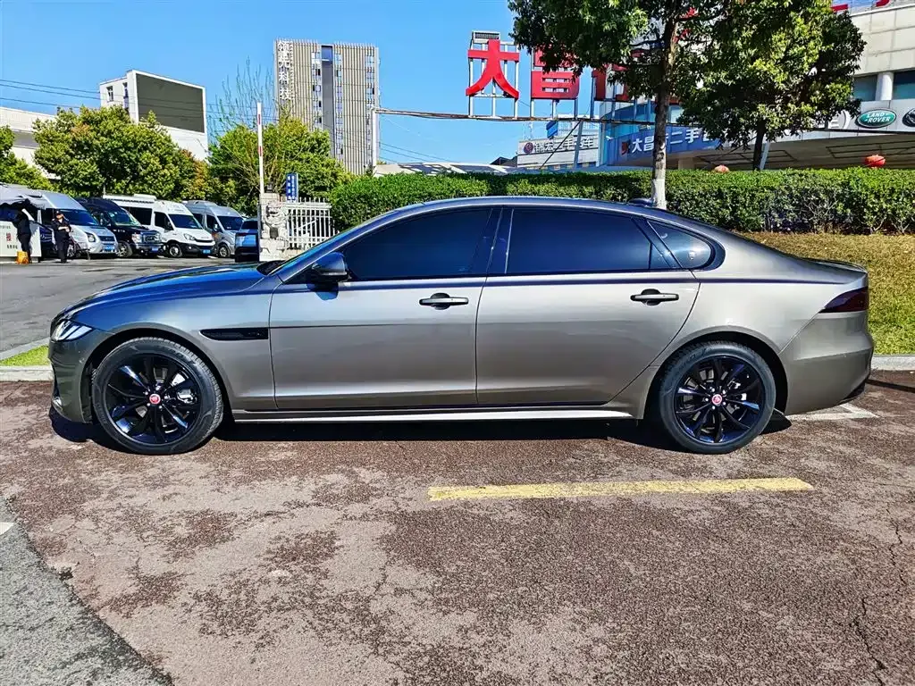 Jaguar XFL 2022 из CN, фото 9