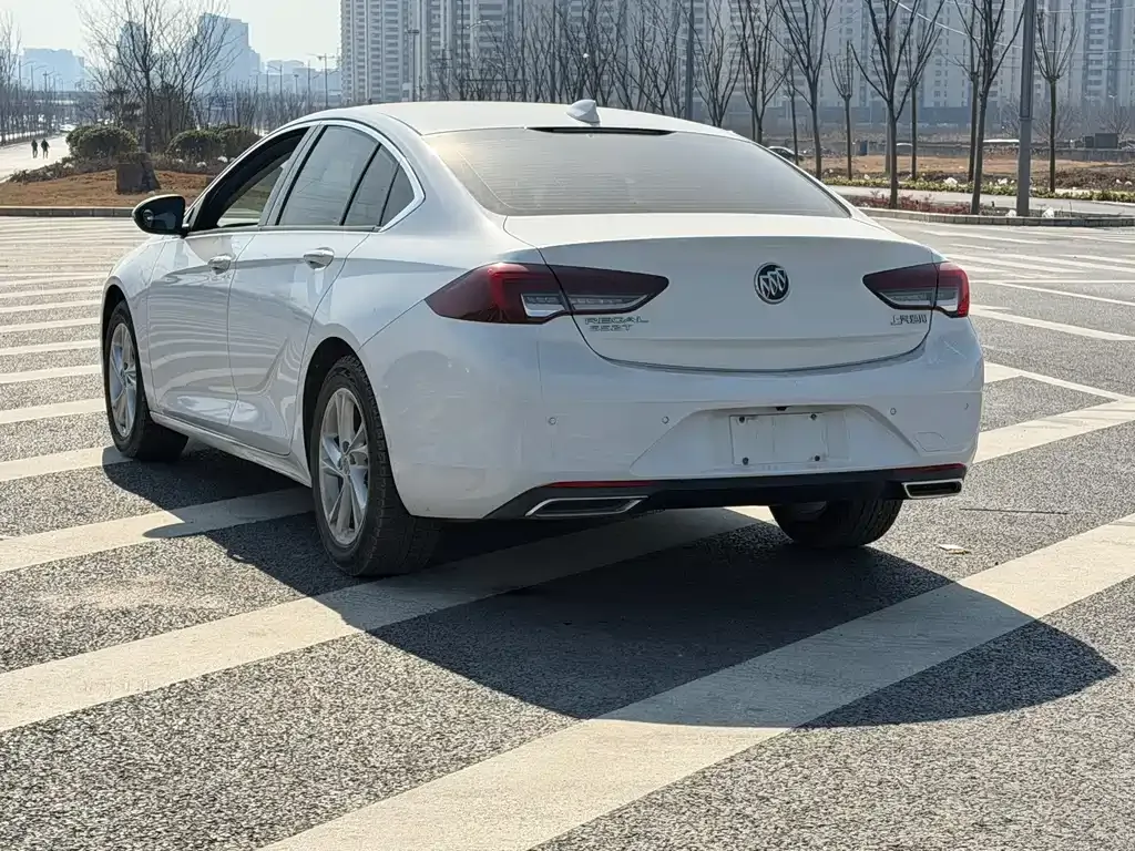 Buick Regal — фото 8