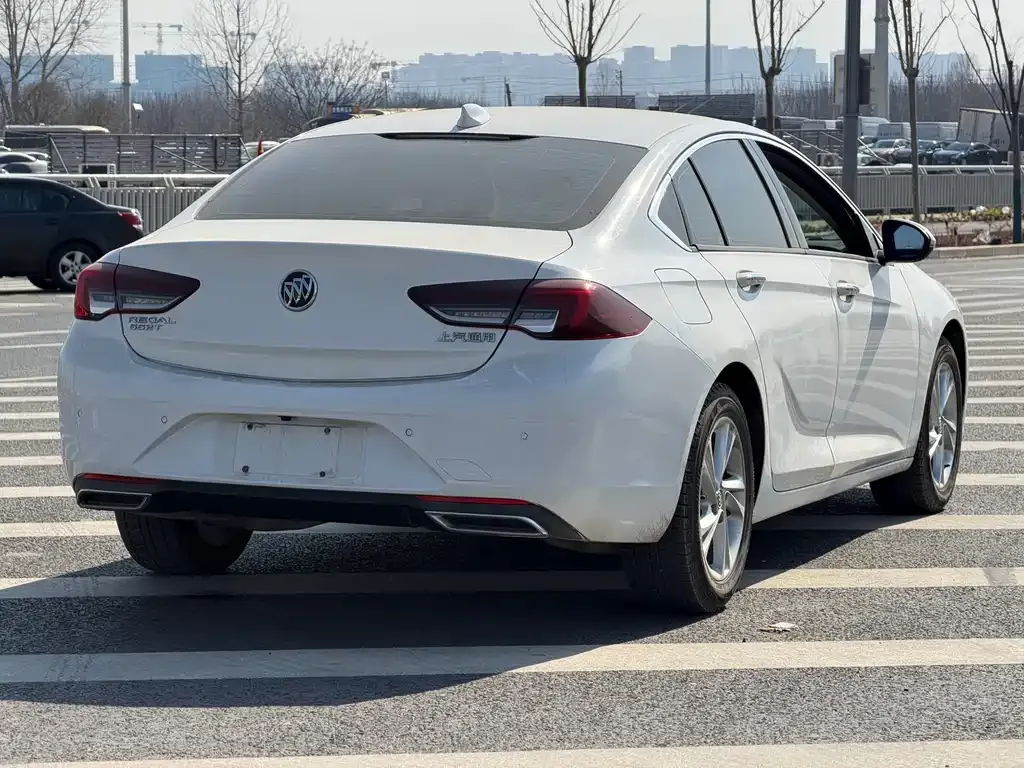 Buick Regal — фото 7