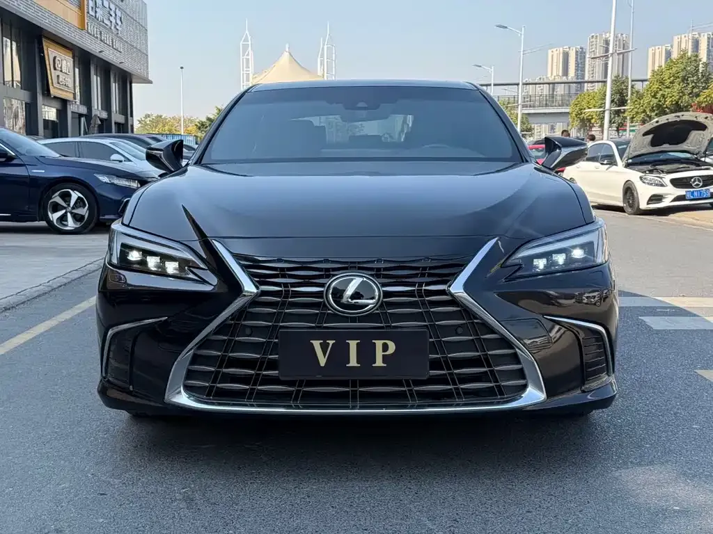 Lexus ES 2024 из CN, фото 2