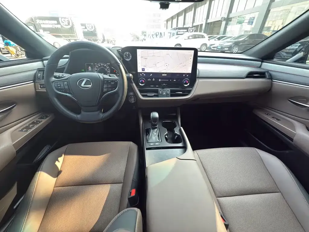 Lexus ES 2024 из CN, фото 5