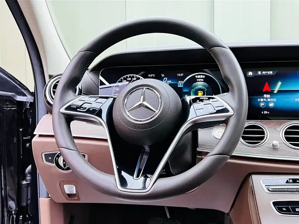 Mercedes-Benz E-Class 2022 из CN, фото 3