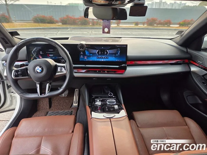 BMW 5-Series 2024 из KR, фото 9