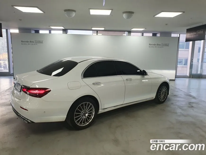Mercedes-Benz E-Class 2023 из KR, фото 3