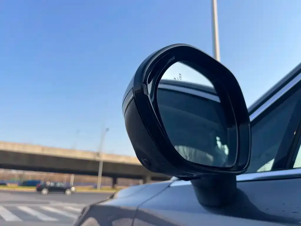 Hongqi H5 PHEV 2025 из CN, фото 2
