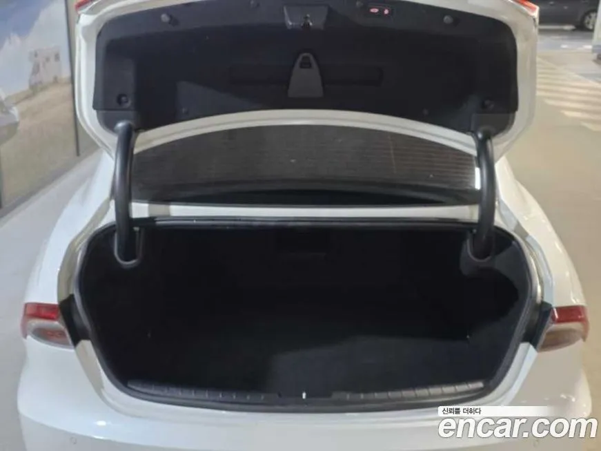 Hyundai Grandeur 2021 из KR, фото 2
