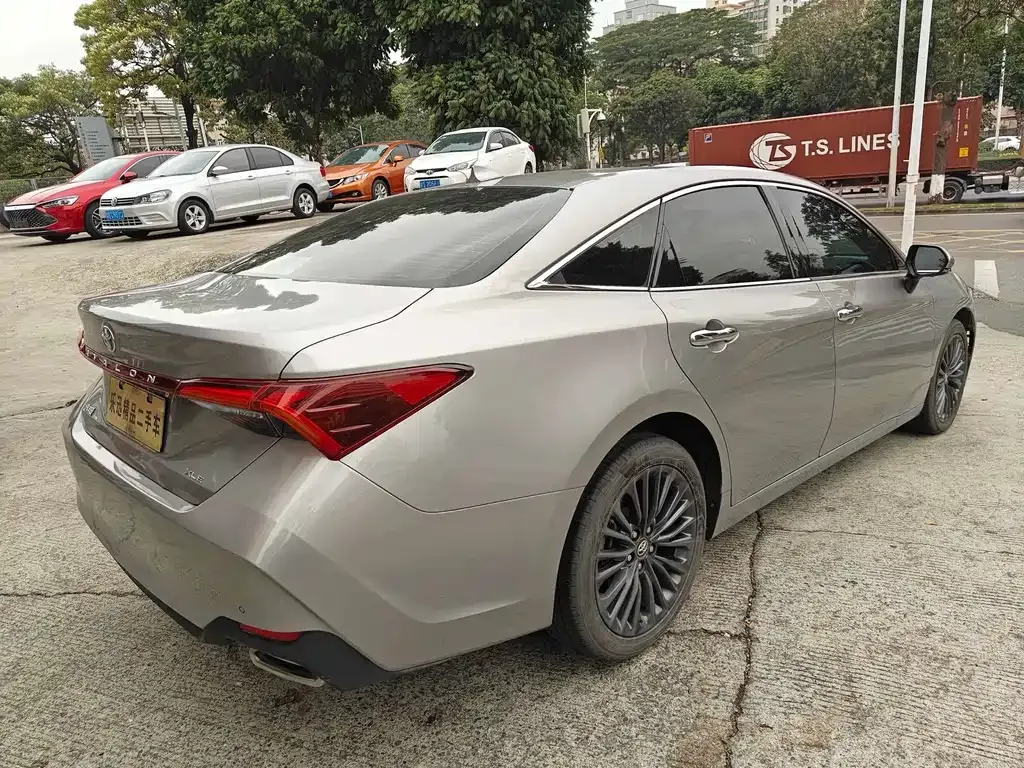 Toyota Avalon 2021 из CN, фото 2