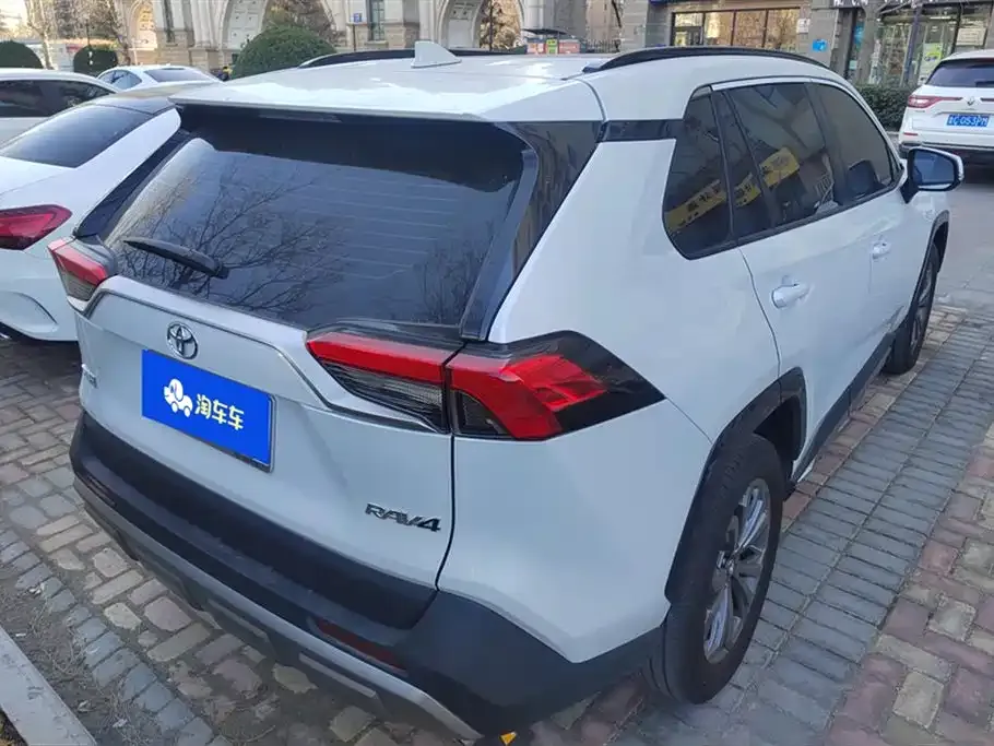 Toyota RAV4 2025 из CN, фото 8