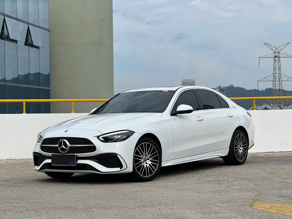 Mercedes-Benz C-Class — фото 1