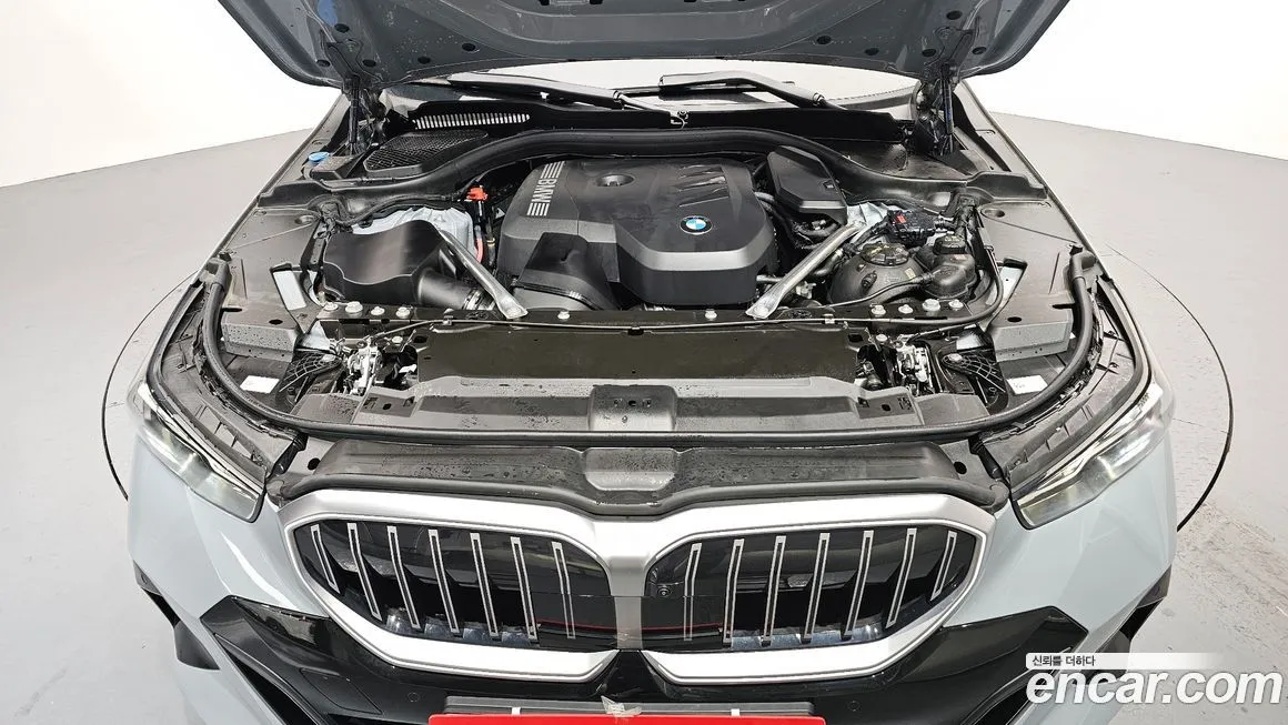 BMW 5-Series 2025 из KR, фото 7