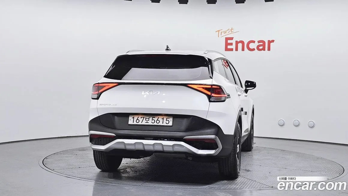 Kia Sportage — фото 10