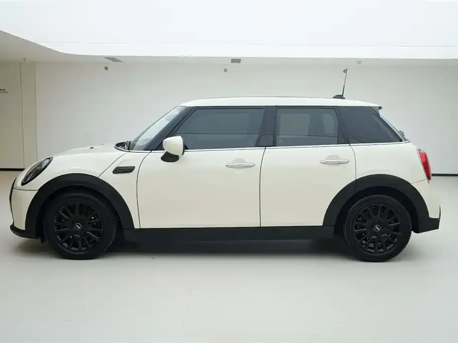 MINI Cooper (3-door) 2021 из CN, фото 4