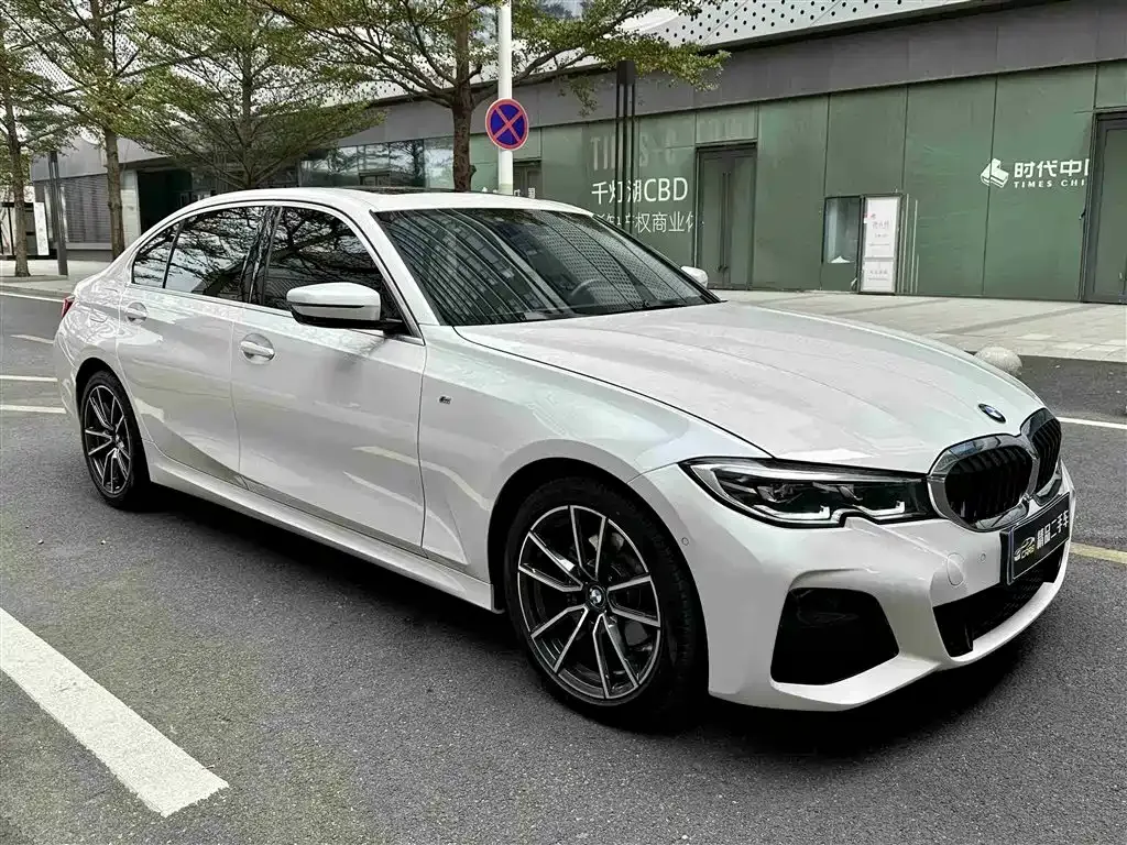 BMW 3 Series 2021 из CN, фото 10