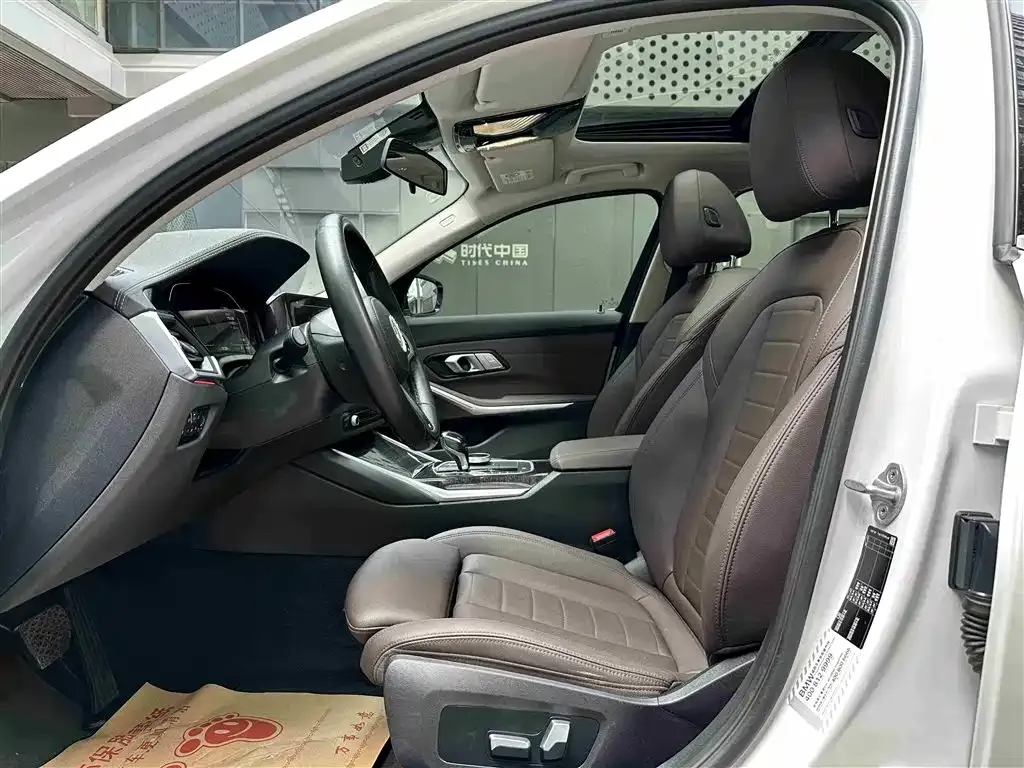 BMW 3 Series 2021 из CN, фото 4
