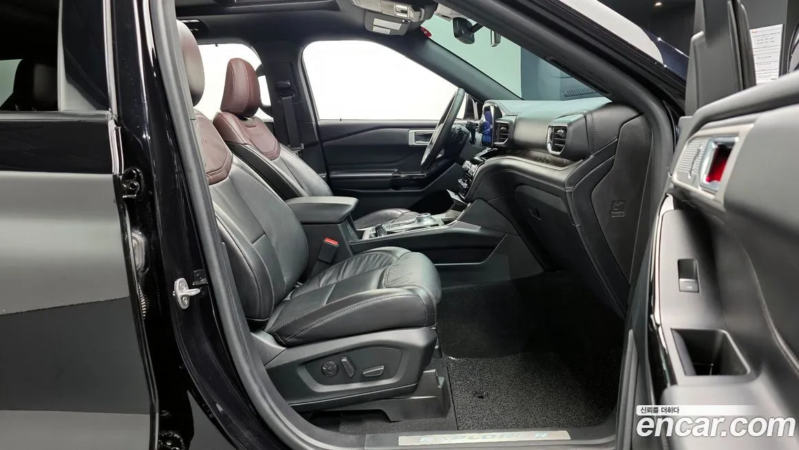 Ford Explorer 2021 из KR, фото 8