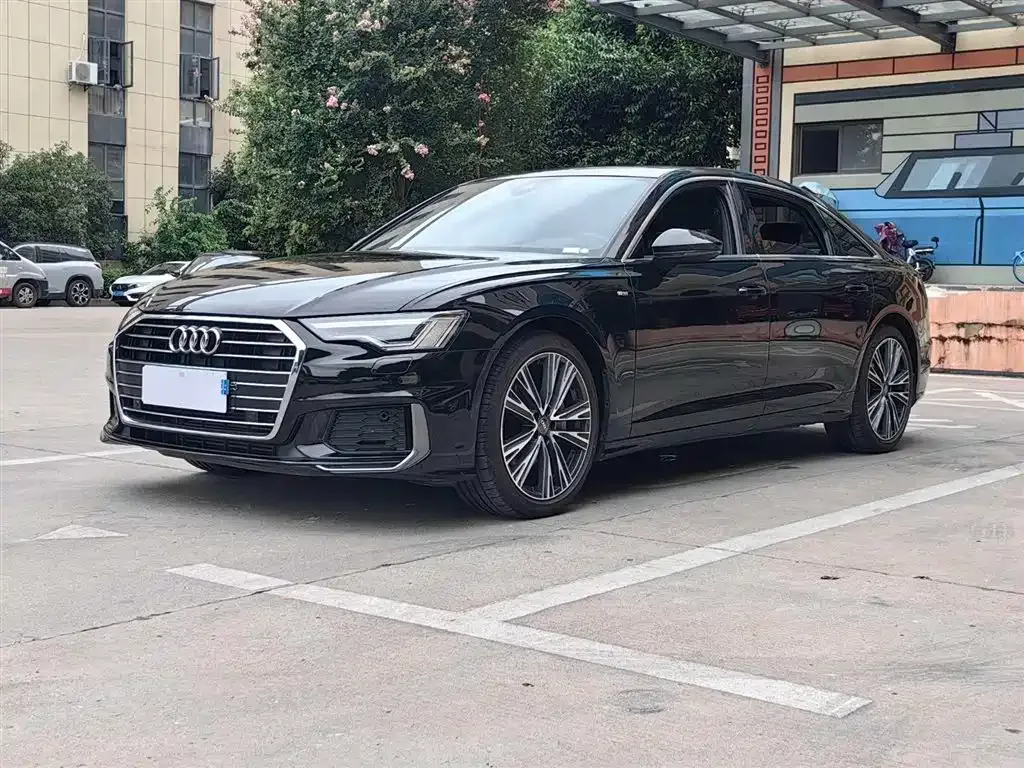 Audi A6L 2021 из CN, фото 1