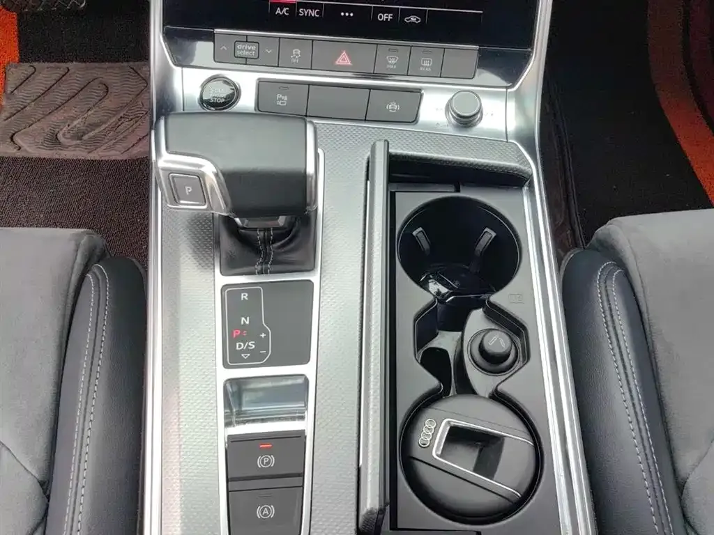 Audi A6L 2021 из CN, фото 3