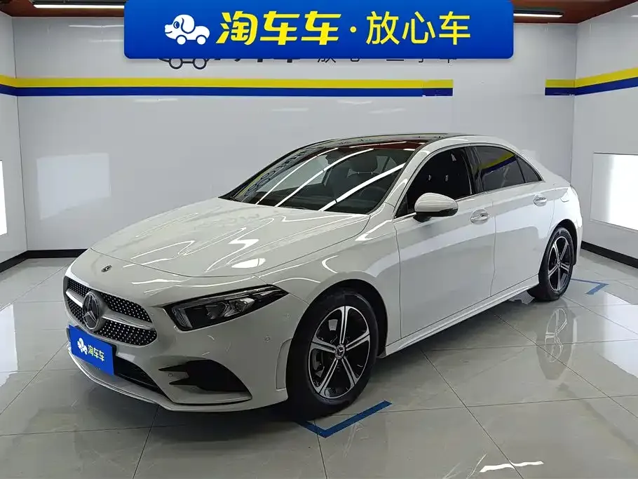 Mercedes-Benz A-Class 2023 из CN, фото 1