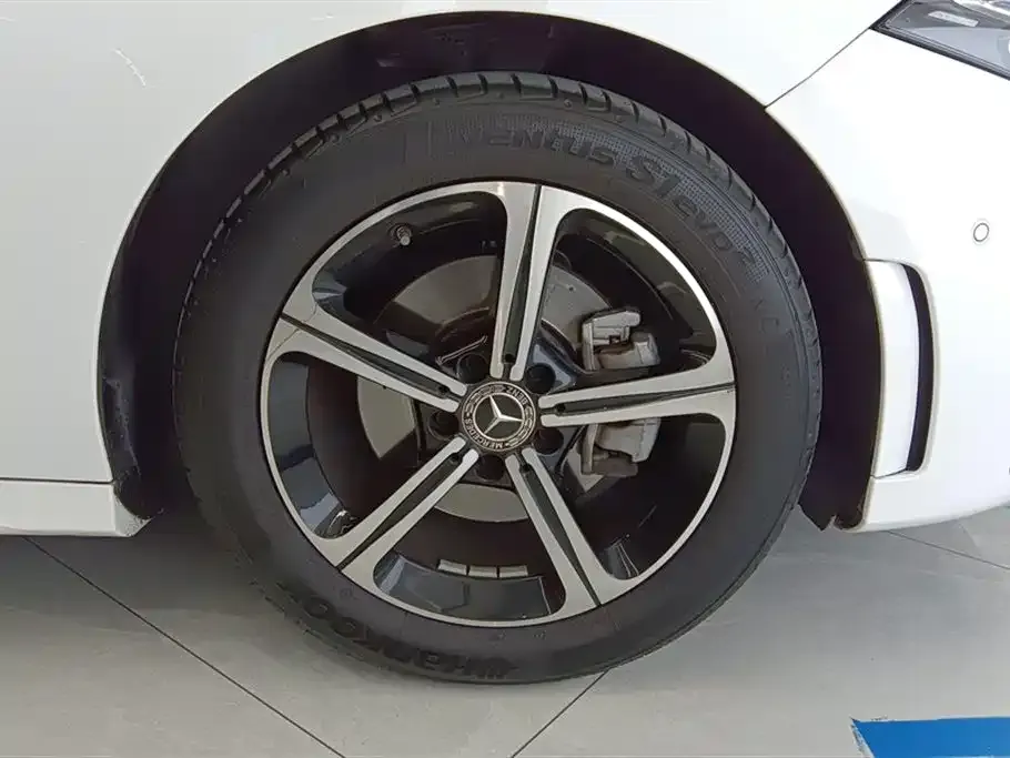 Mercedes-Benz A-Class 2023 из CN, фото 4