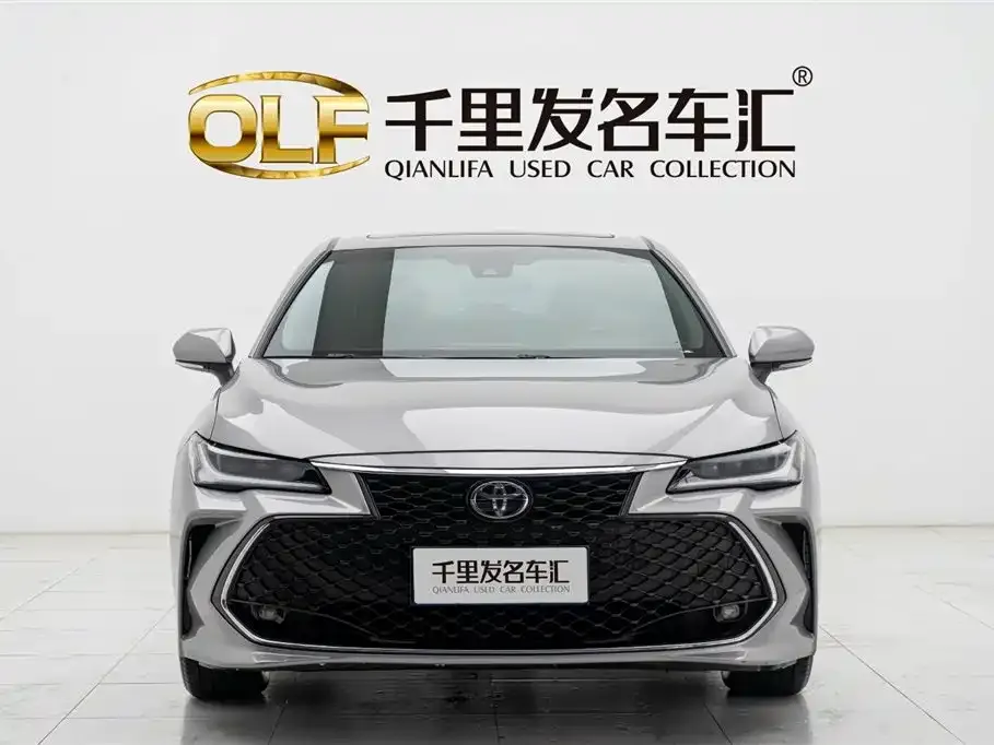 Toyota Avalon 2023 из CN, фото 1