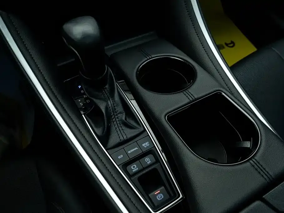 Toyota Avalon 2023 из CN, фото 3