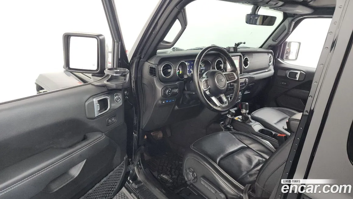 Jeep Wrangler 2022 из KR, фото 6