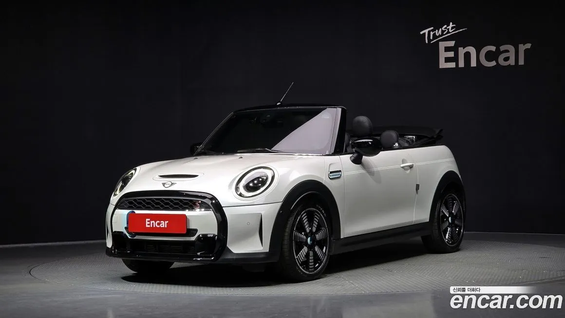 Mini Cooper Convertible 2023 из KR, фото 1