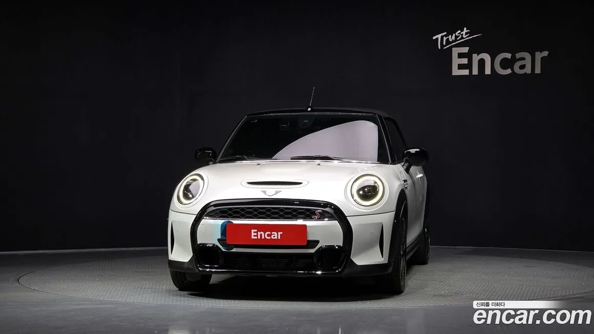Mini Cooper Convertible 2023 из KR, фото 5