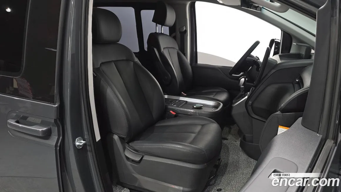 Hyundai Staria 2025 из KR, фото 6