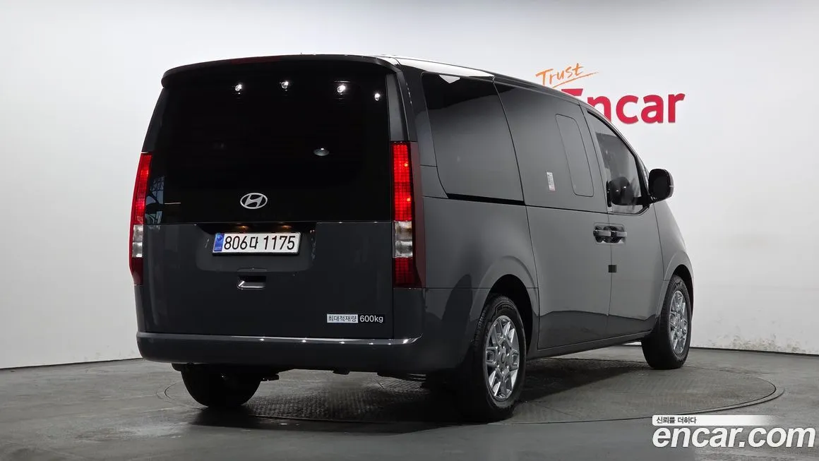 Hyundai Staria 2025 из KR, фото 8
