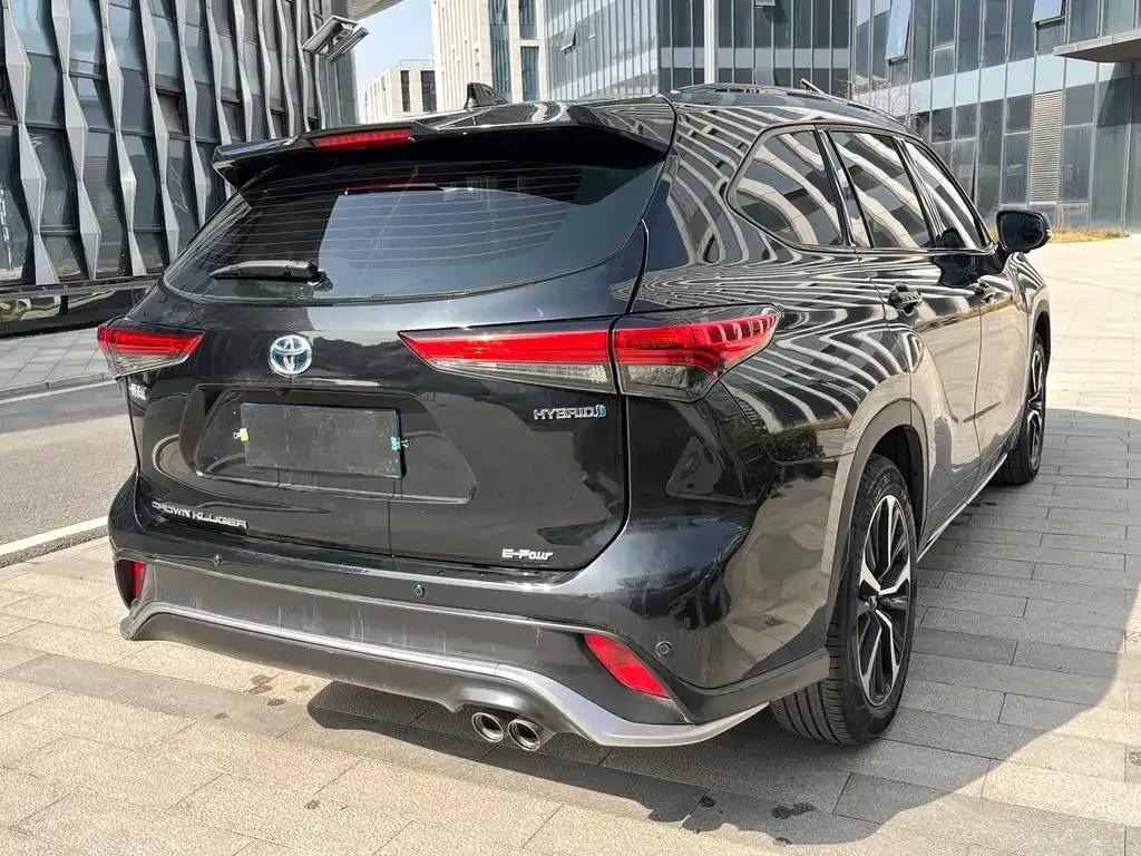 Toyota Crown Kluger 2022 из CN, фото 9