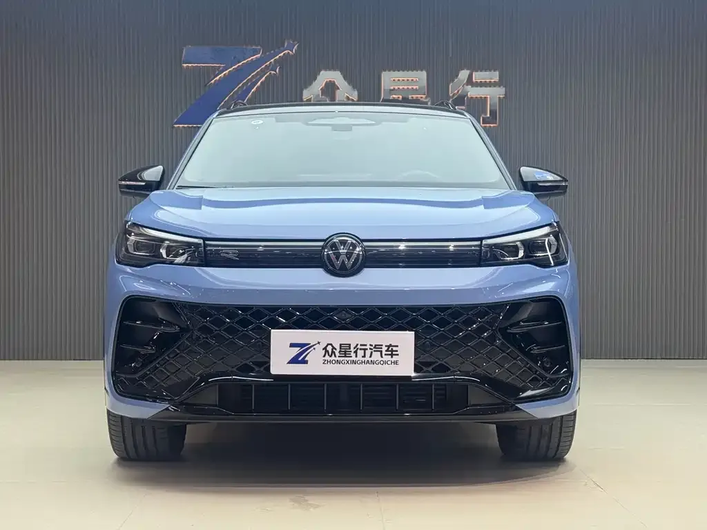 Volkswagen Tiguan L 2024 из CN, фото 3