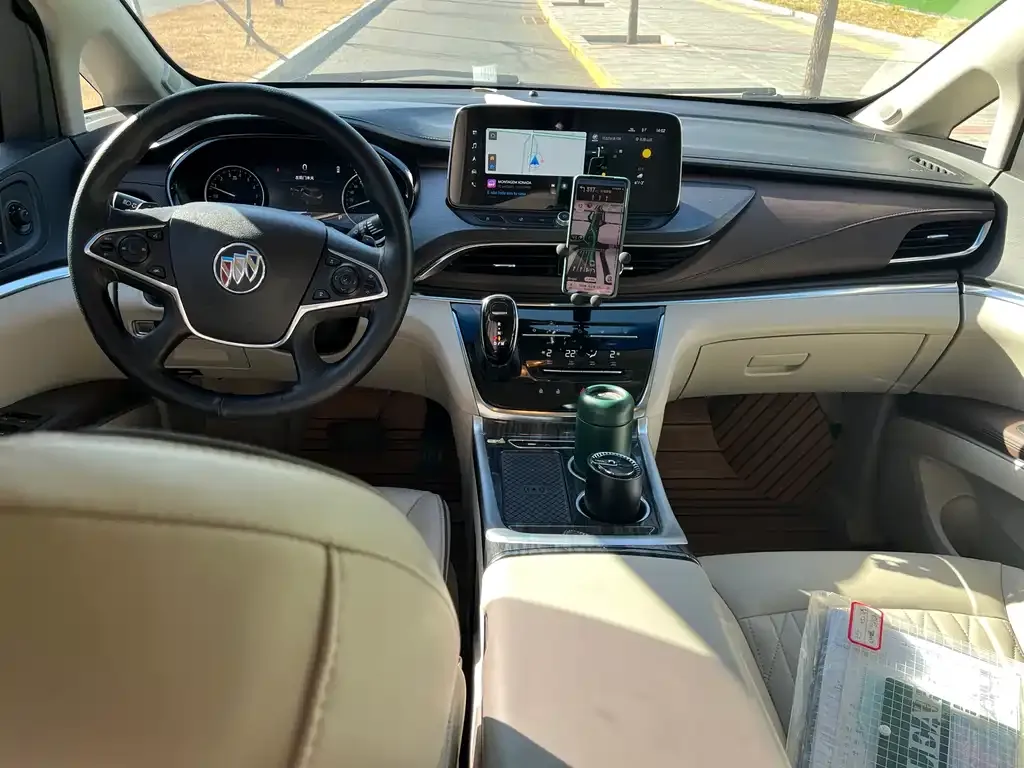 Buick GL8 2023 из CN, фото 10